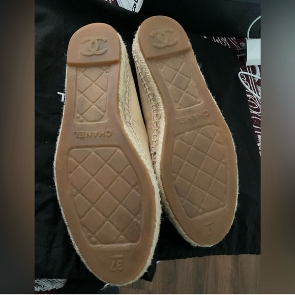 Authentic CHANEL Espadrilles - Picture 4 of 6